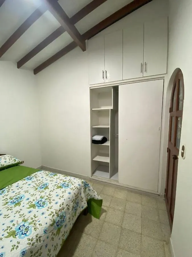 Guest house Hostel Kumho Alojamiento Medellin